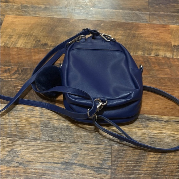 UNIVERSAL STUDIOS Harry Potter Mini Backpack Purse RAVENCLAW Crest blue‎ - Picture 4 of 4